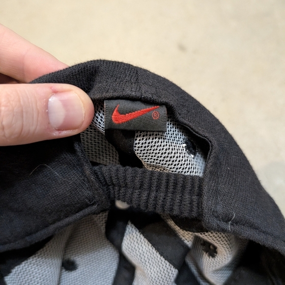 VTG 90s Bugie Back Hat Black Spell out Men's - Picture 2 of 5